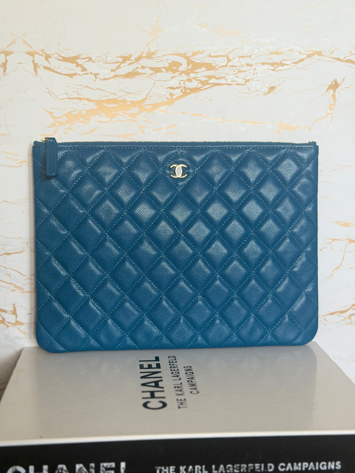 CHANEL series 27 Blue caviar LGHW Medium O Case/Pouch 25 cms