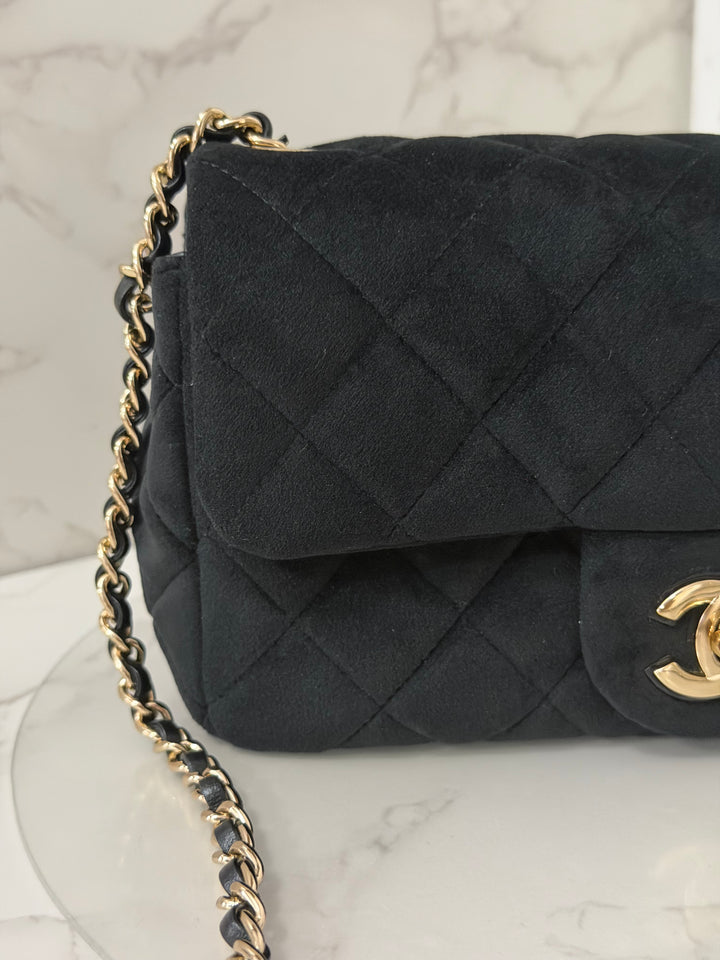 CHANEL series 30 20K collection 2020 Black Velvet Crystal Pearl Crush Adjustable Strap LGHW Mini Rectangular Flap Bag