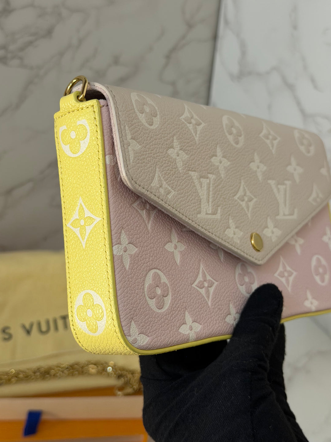 LOUIS VUITTON LV Pochette Felicie 2022 Pink/Beige/Yellow Emprinte Leather