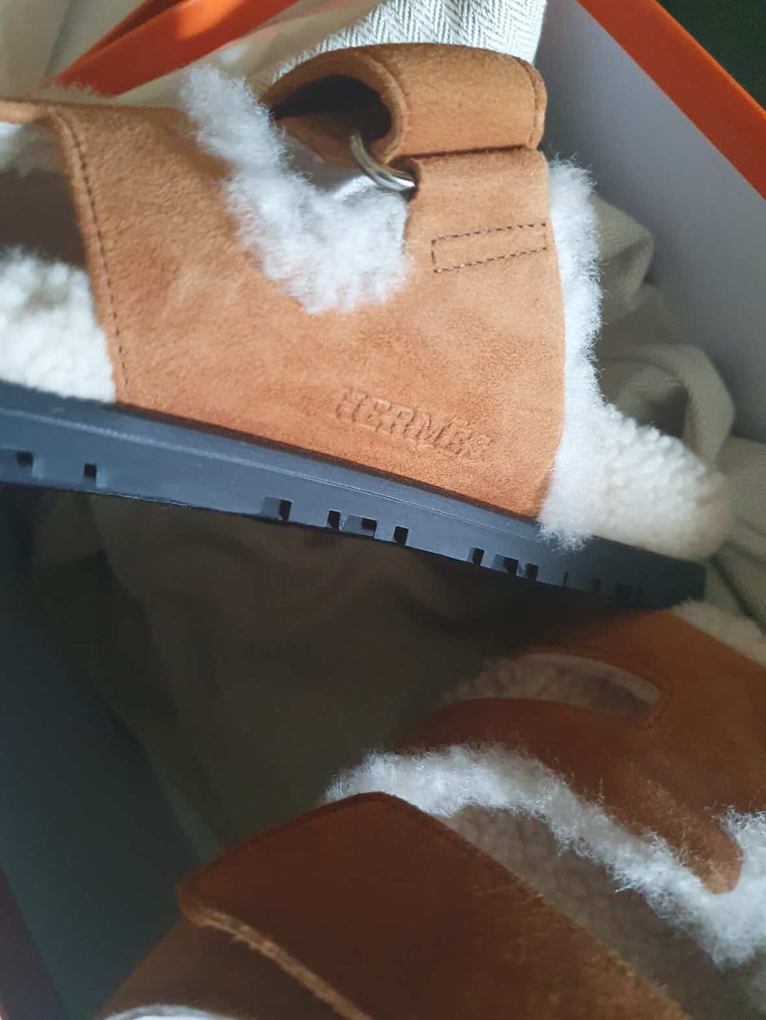 Hermès Chypre Sandals in Naturel/ Écru Suede goatskin plus shearling size EU37