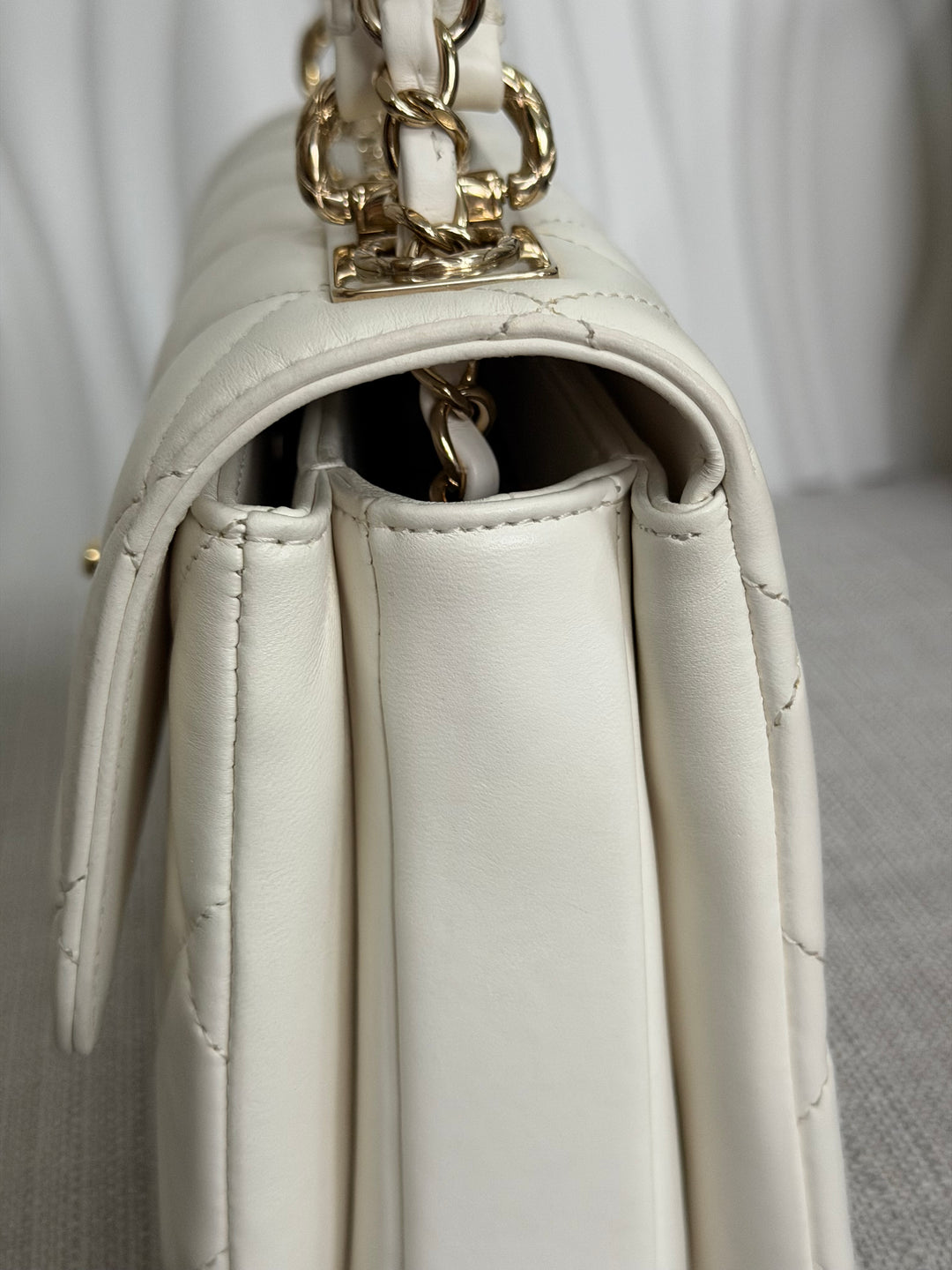CHANEL 23S collection 2023 White Lambskin LGHW Trendy CC Flap Bag size Small with raised CHANEL Engraved Plate Top Handle
