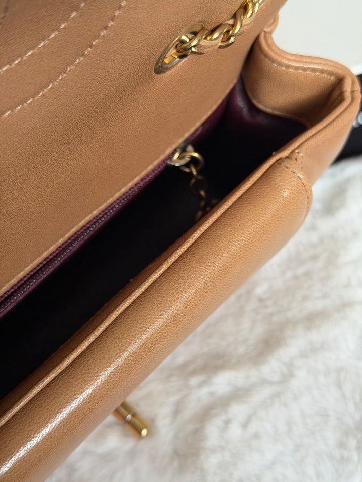 CHANEL series 21 Caramel Brown Lambskin aged GHW Diana Reissue Flap Bag size SMALL 2015