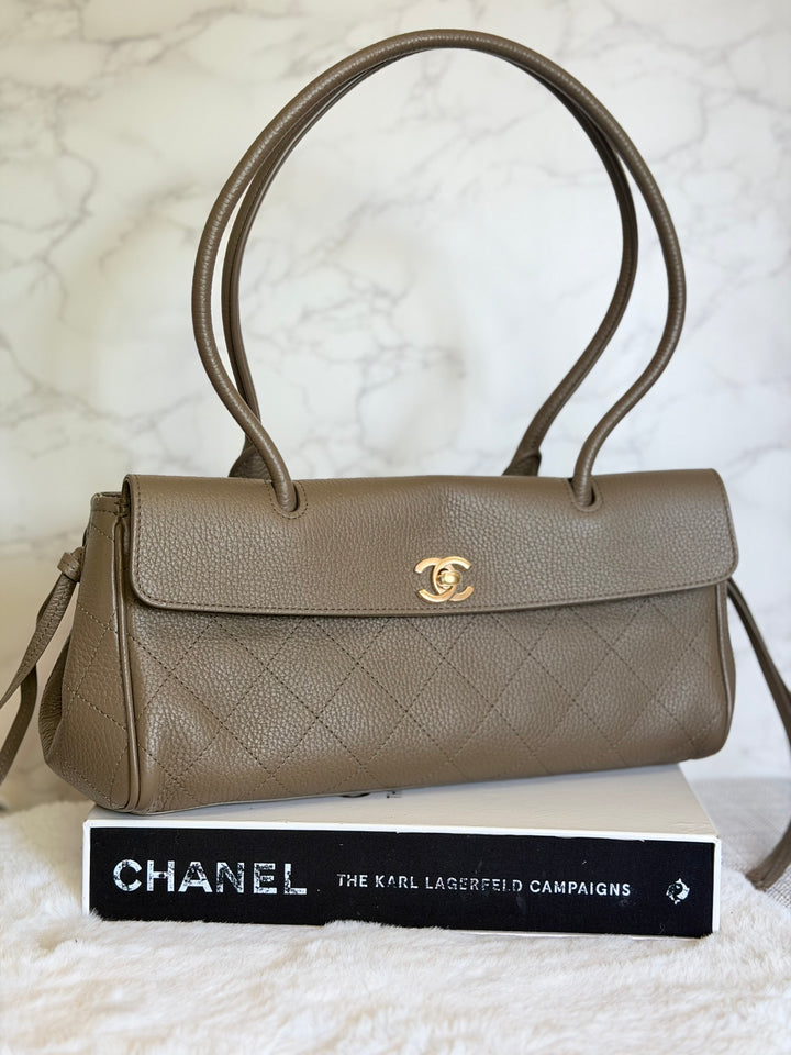 CHANEL Khaki Etoupe Caviar LGHW Urban Essentials East West Shopping Tote Bag size Small Matthieu Blazy 26A 2026