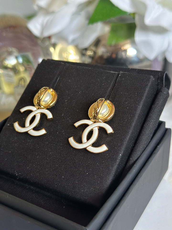 Chanel 22S White Resin Aged GHW earrings