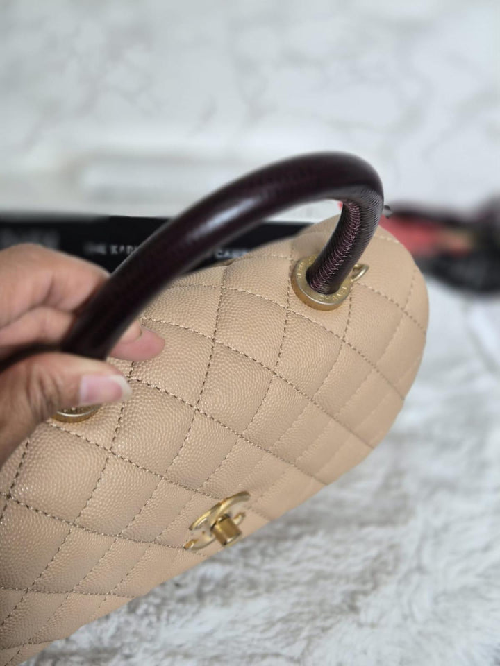 CHANEL series 29 Beige Caviar Aged GHW Deep burgundy Lizard Handle Coco Handle size Small 2019/2020