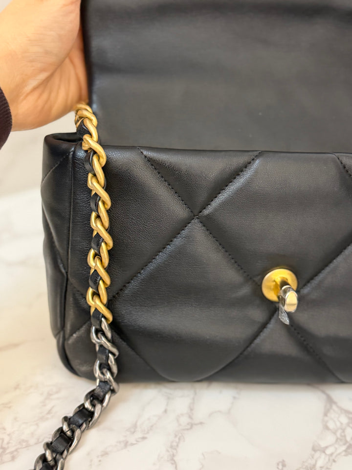 CHANEL 19 Size Small series 31 2020/2021 Black Lambskin Mixed HW Top Handle Flap Bag