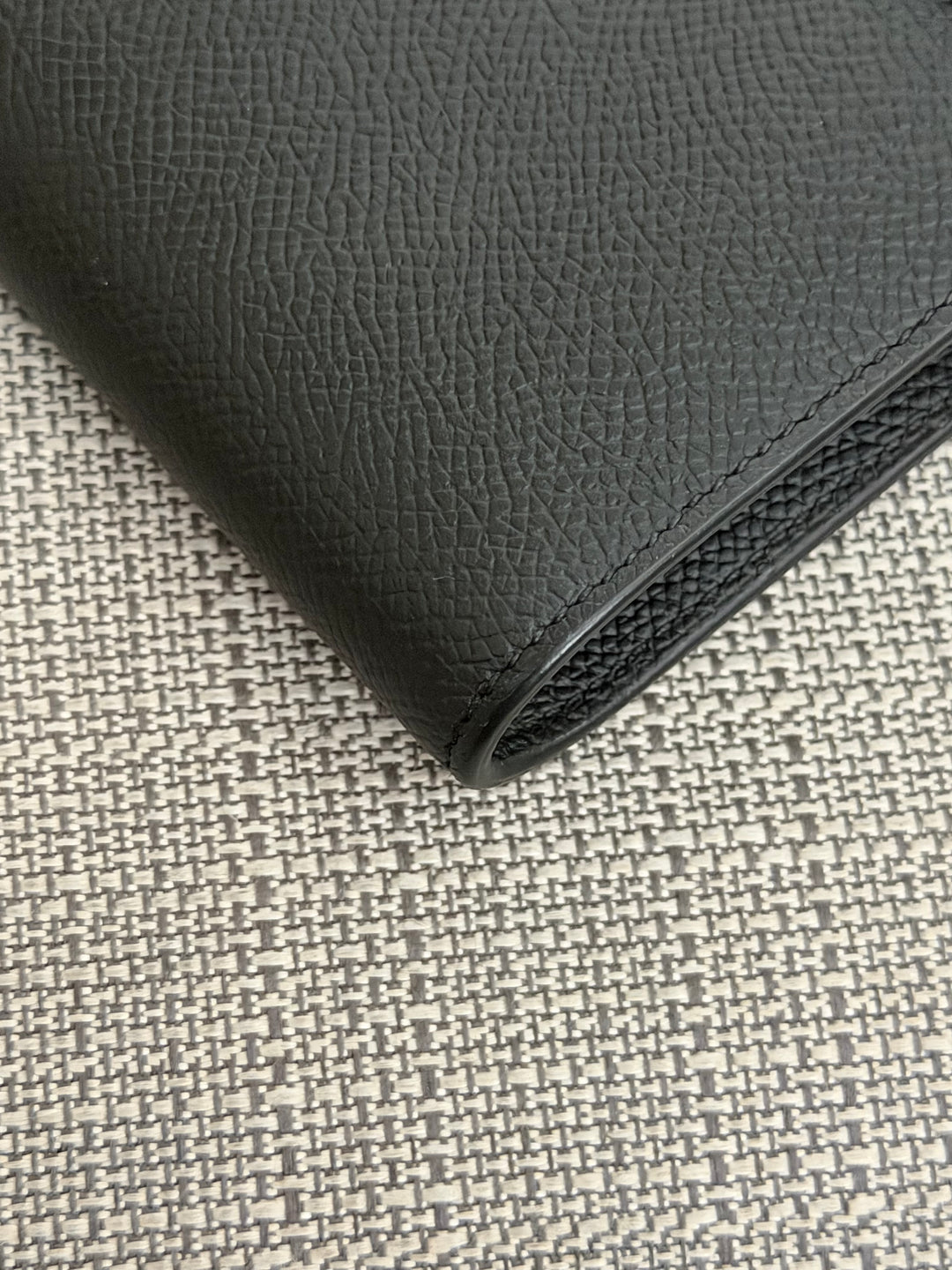 HERMES Noir Black Epsom Leather GHW Kelly To Go Stamp Z 2021