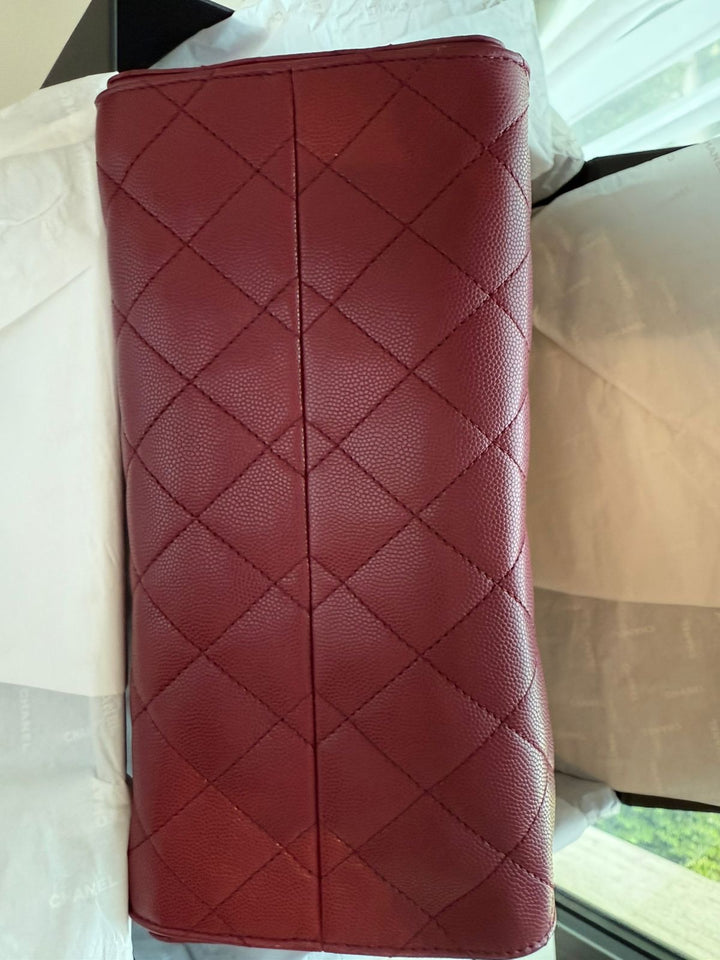 CHANEL 25 Hobo Bag in Burgundy Caviar Aged GHW 25S 2025 Collection