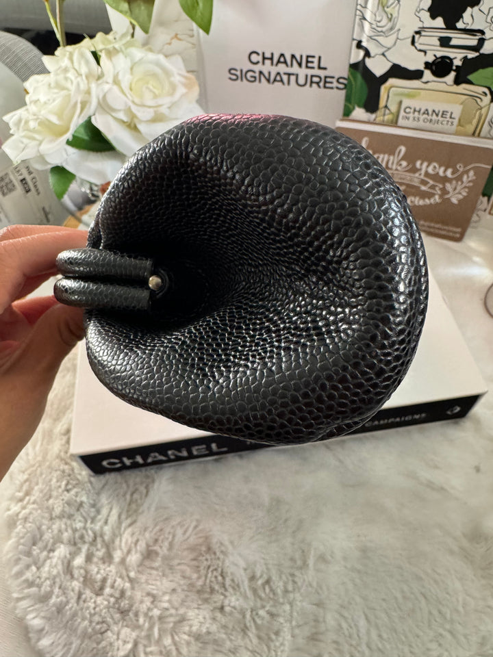 Chanel series 15 Black Caviar SHW Classic Clutch