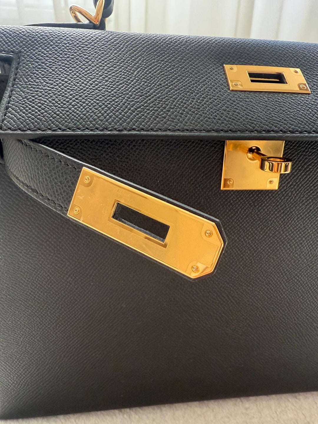 Hermès Kelly 28 Black Sellier Epsom Leather GHW Stamp B 2023 Kept unused Box fresh
