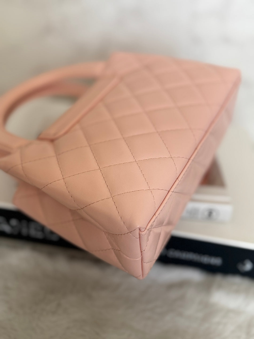 CHANEL 26B Light Pink Calf Skin Kelly Shopping Bag size Small 19 cms 2026