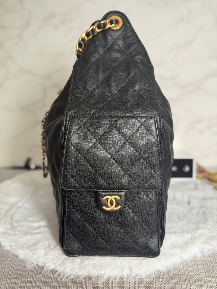 CHANEL Black Caviar aged GHW 25 Hobo Bag size Medium with detachable pouch 2025