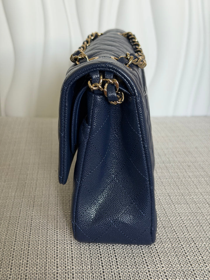 CHANEL series 29 20C Navy Caviar Medium ML Timeless Classic Double Flap Bag 2019/2020