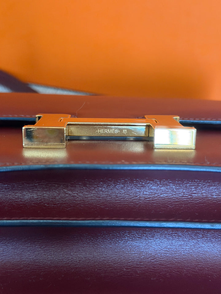 HERMÈS Rouge H Box Leather GHW Mini Constance 18 Flap Bag stamp D 2019