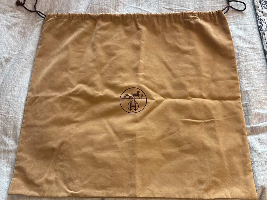 Hermes Gold Retourne Courcheval Leather GHW Vintage Stamp A in Sq (1997) Kelly 28