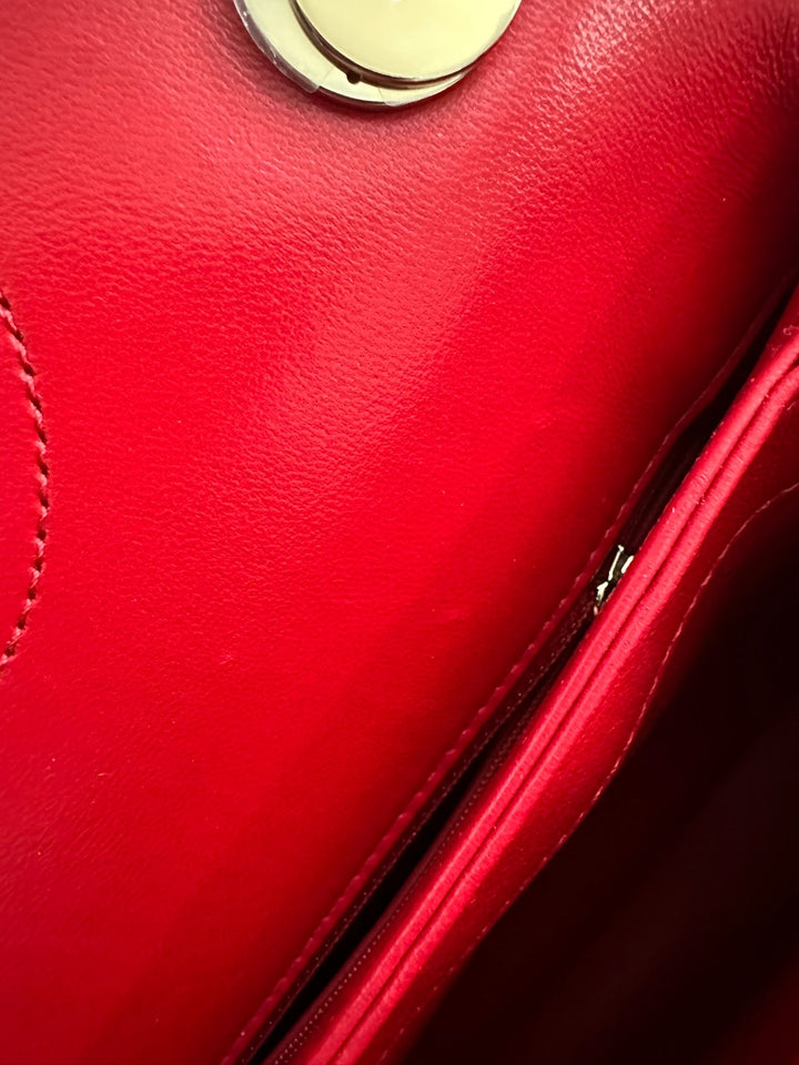 Chanel 21S Series 29 True Red Lambskin LGHW Trendy CC Flap Bag size Small