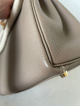 Load image into Gallery viewer, Hermes Kelly 28 Retourne Etoupe Togo Leather with GHW
