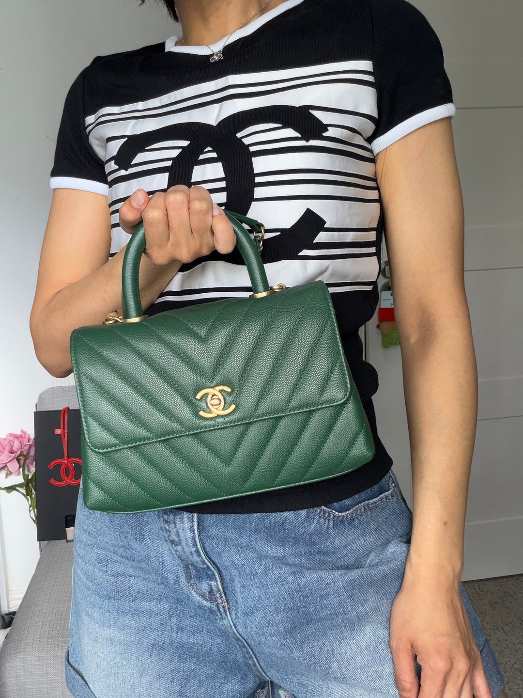 CHANEL series 26 Forrest Dark Green Caviar Chevron Aged GHW Coco Handle Size SMALL 24 cms 2018