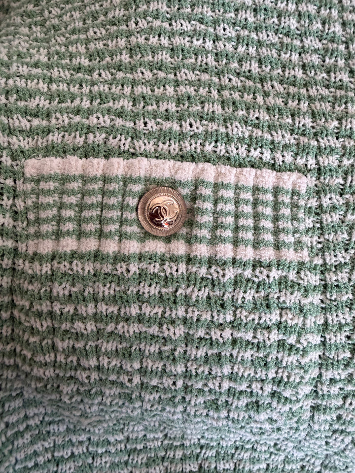 CHANEL 21C Green and White Knitted Cardigan size EU 34 2021