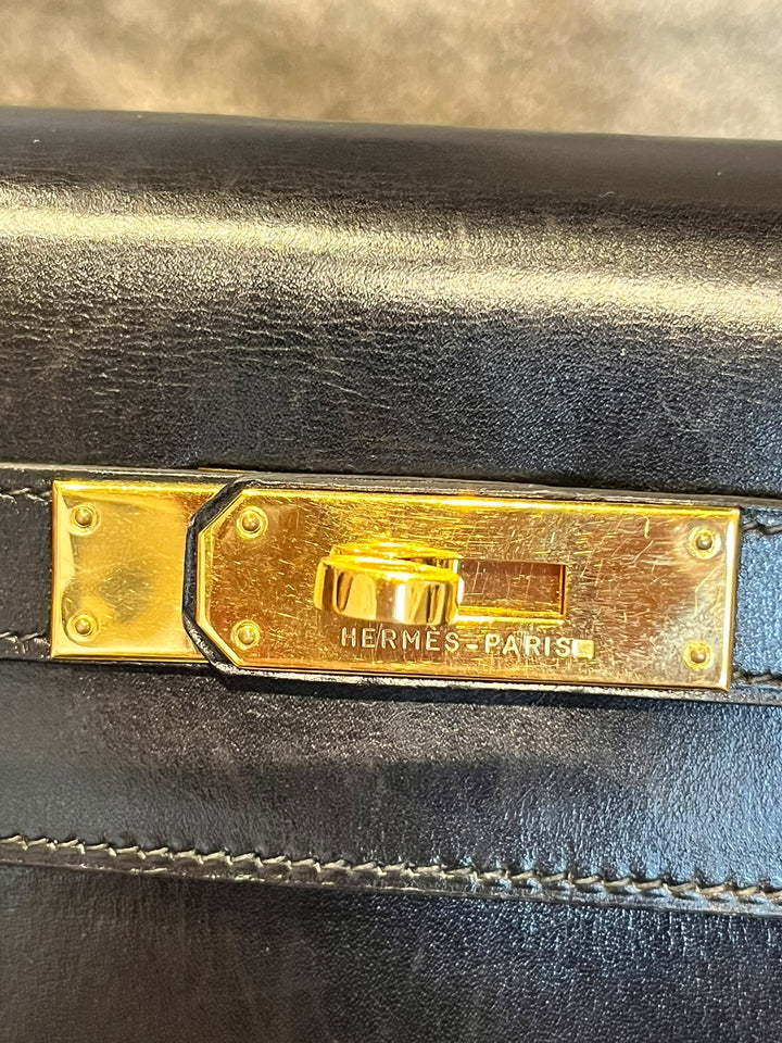 WA/Email to purchase only- HERMÈS Kelly 28 Vintage in Black 89 Noir 89 Box Leather GHW Stamp U in circle 1991