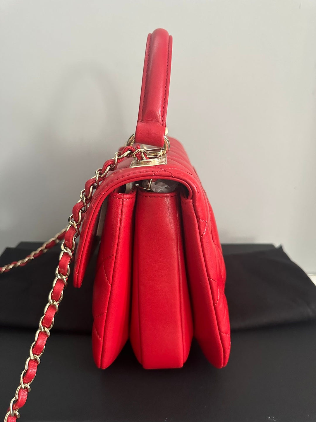 Chanel 21S Series 29 True Red Lambskin LGHW Trendy CC Flap Bag size Small