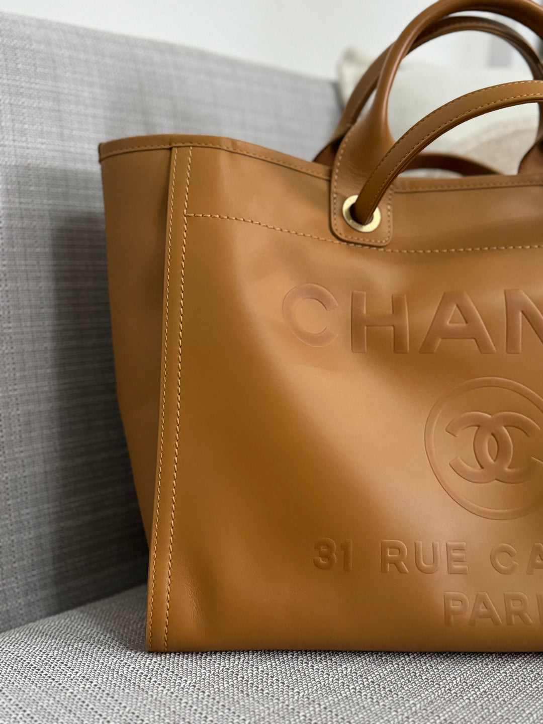 Chanel series 31 21S 2021 Spring/Summer collection Caramel Calf skin aged GHW Medium/Large Deauville Tote Bag with Top handle