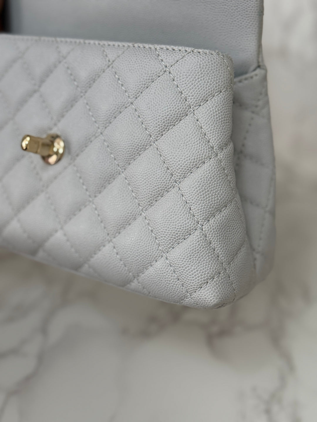 CHANEL 18P series 27 2018 Light Grey Caviar LGHW Coco Handle Size Small with Detachable Shoulder strap