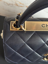 Load image into Gallery viewer, Chanel series 28 2018/2019 Navy Lambskin Champagne GHW Trendy CC Flap Bag size Small with Detachable Strap
