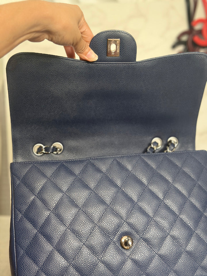 CHANEL series 13 Navy Caviar SHW Timeless Classic Jumbo Single Flap Bag 2010
