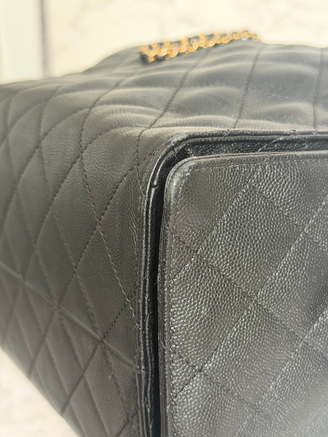 CHANEL Black Caviar aged GHW 25 Hobo Bag size Medium with detachable pouch 2025