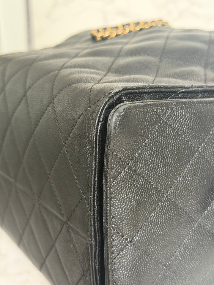 CHANEL Black Caviar aged GHW 25 Hobo Bag size Medium with detachable pouch 2025