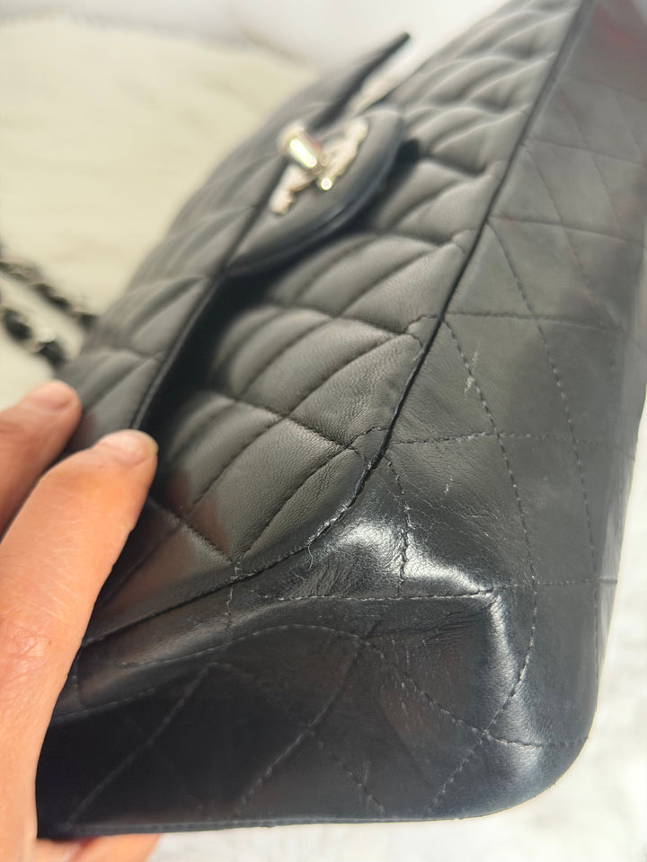 CHANEL series 12 Black Lambskin SHW Medium ML Timeless Classic Double Flap Bag 2011