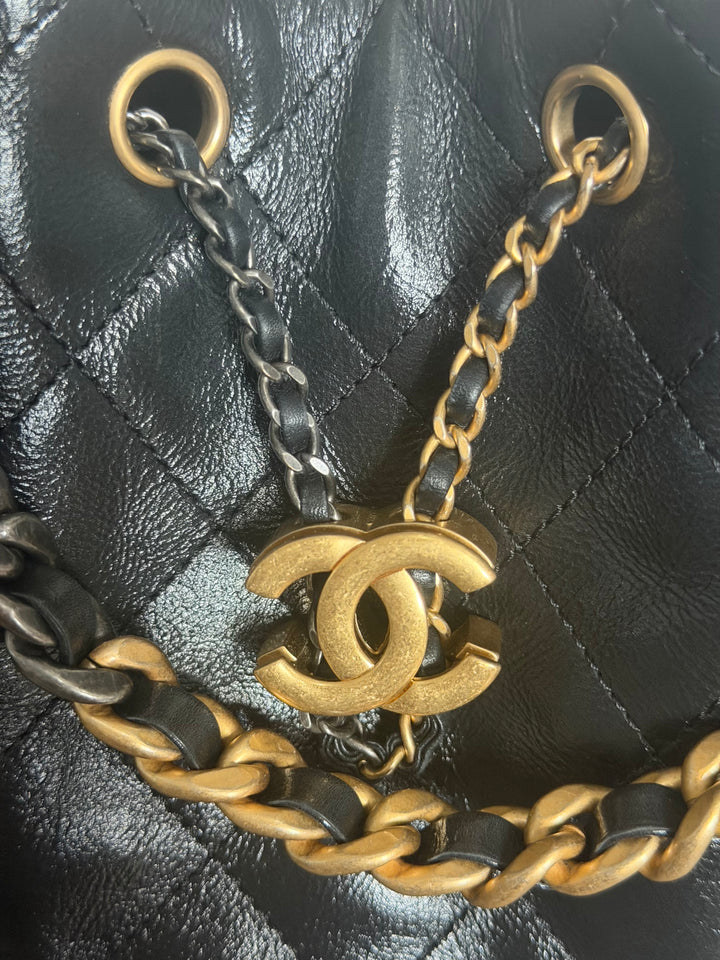 CHANEL Black Shiny Calf Skin Mixed Hardware 25 Hobo Bag size SMALL 2025/2026
