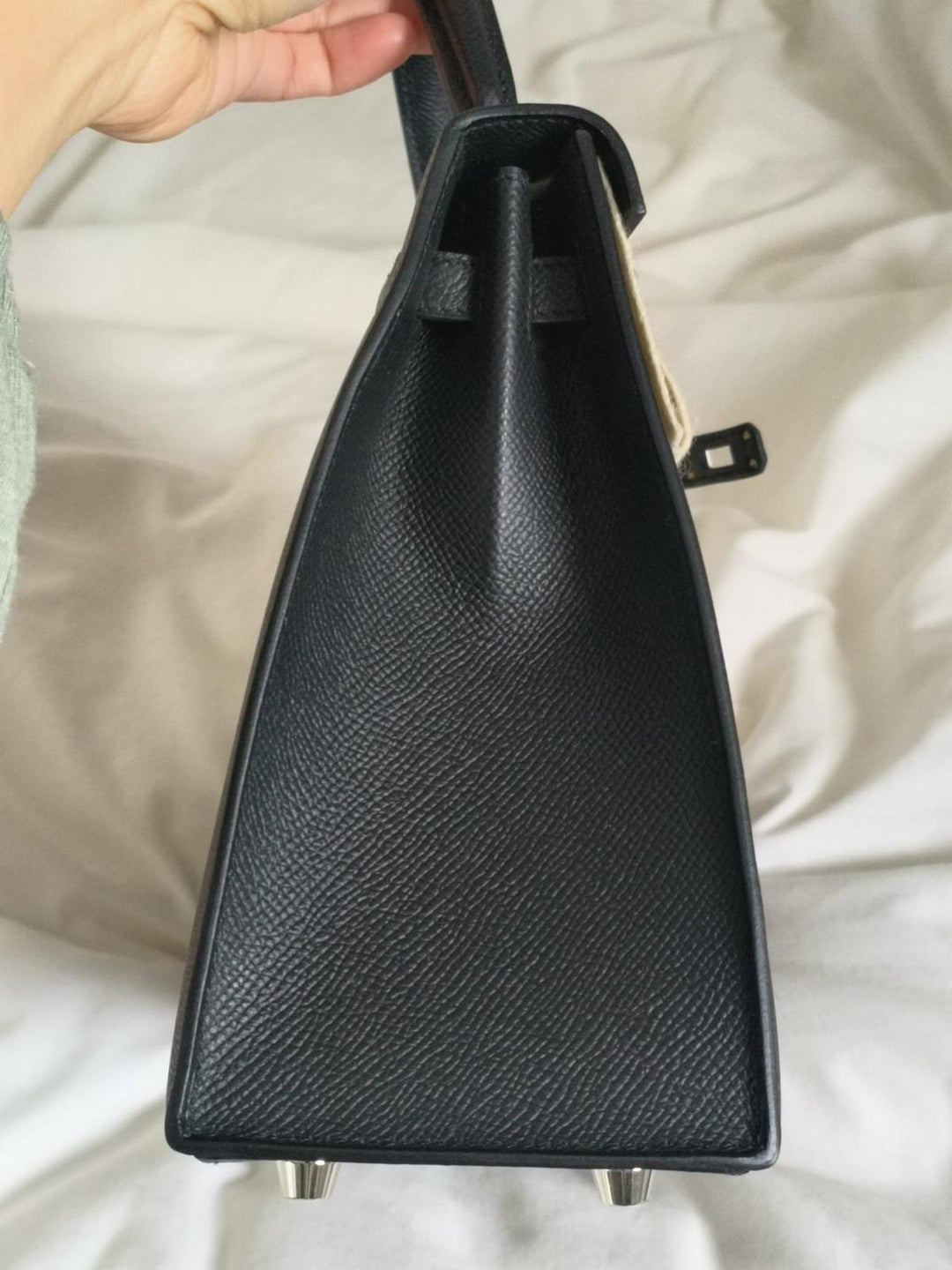 HERMÈS Kelly 25 Noir Black Epsom Leather Sellier PHW Stamp W 2025 NEW
