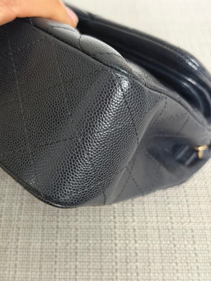 CHANEL series 30 Dark Navy Caviar LGHW Small Timeless Classic Double Flap Bag 2020