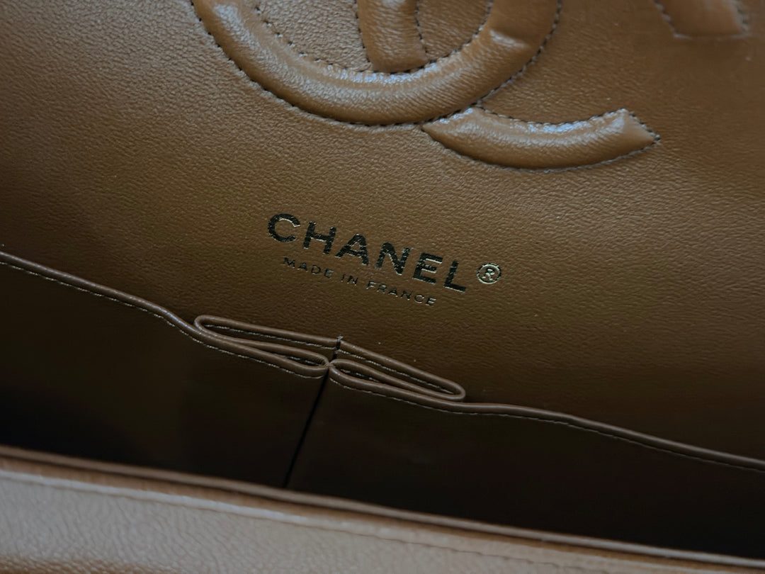 CHANEL Brown Caviar LGHW Medium ML Timeless 11.12 Classic Double Flap Bag 2023