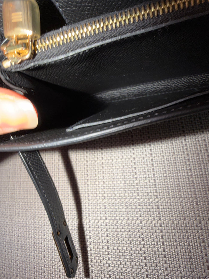 HERMES Noir Black Epsom Leather GHW Kelly To Go Stamp Z 2021