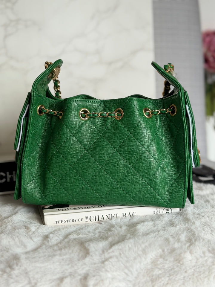 CHANEL Métiers d’art 2026 26A Green Caviar Shiny GHW MINI 25 Hobo Bag