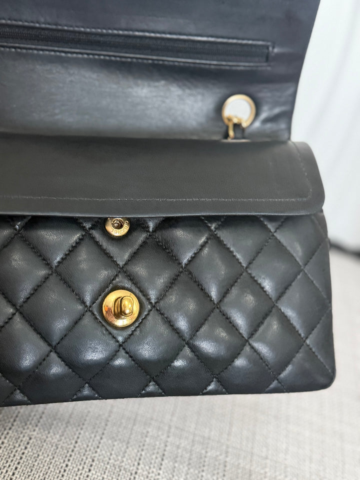 CHANEL series 11 Black Lambskin 24K GHW Vintage Small classic double flap bag 2007/2008