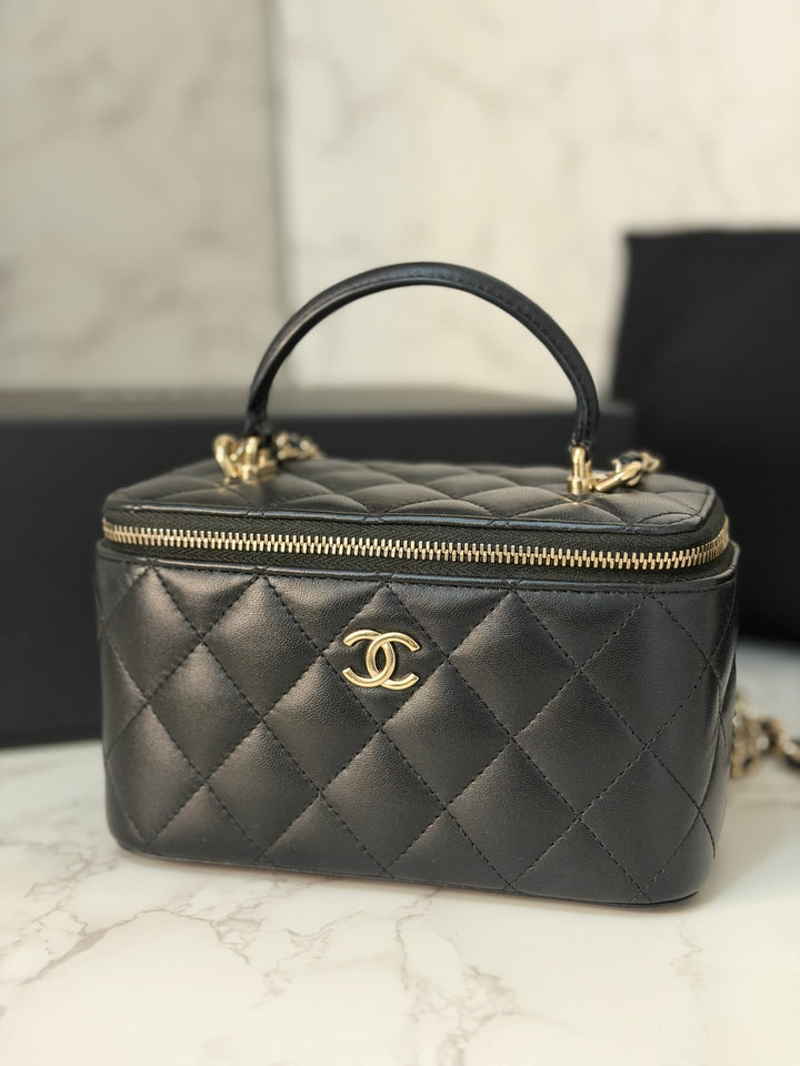 CHANEL series 31 Black Lambskin LGHW Small Vanity Case with Chain and Leather Top Handle