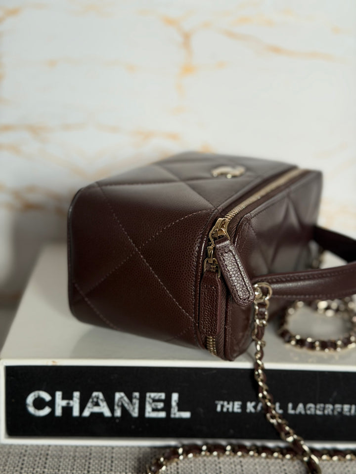 CHANEL 26S Dark Brown Caviar LGHW Small Vanity Case with Top Handle