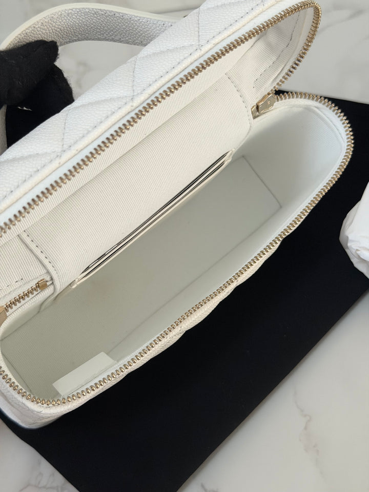 CHANEL 26C White Caviar LGHW Long Vanity with Detachable Chain