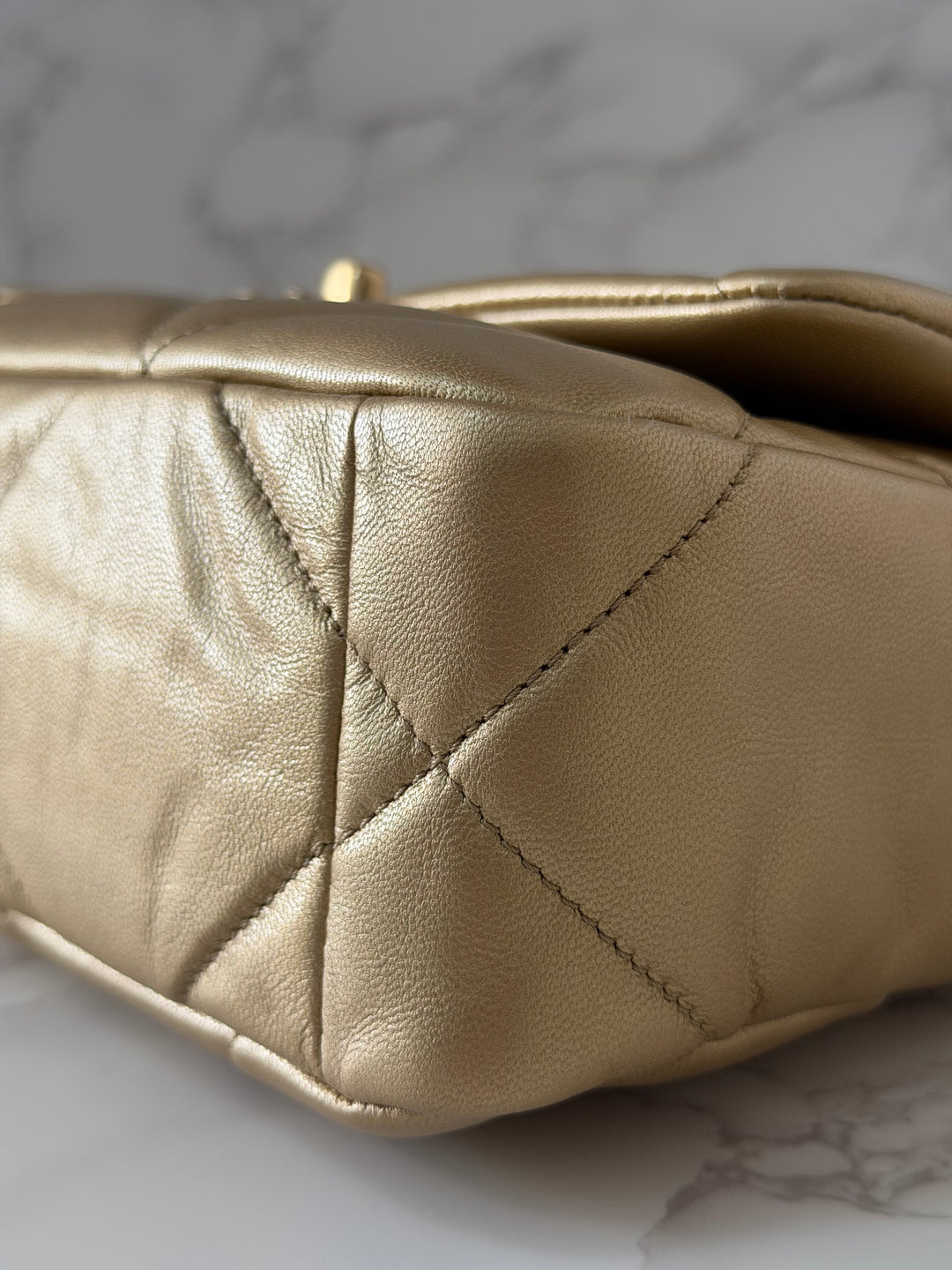 CHANEL series 30 2020 Gold metallic Goatskin 19 size Small with Mixed Hardware