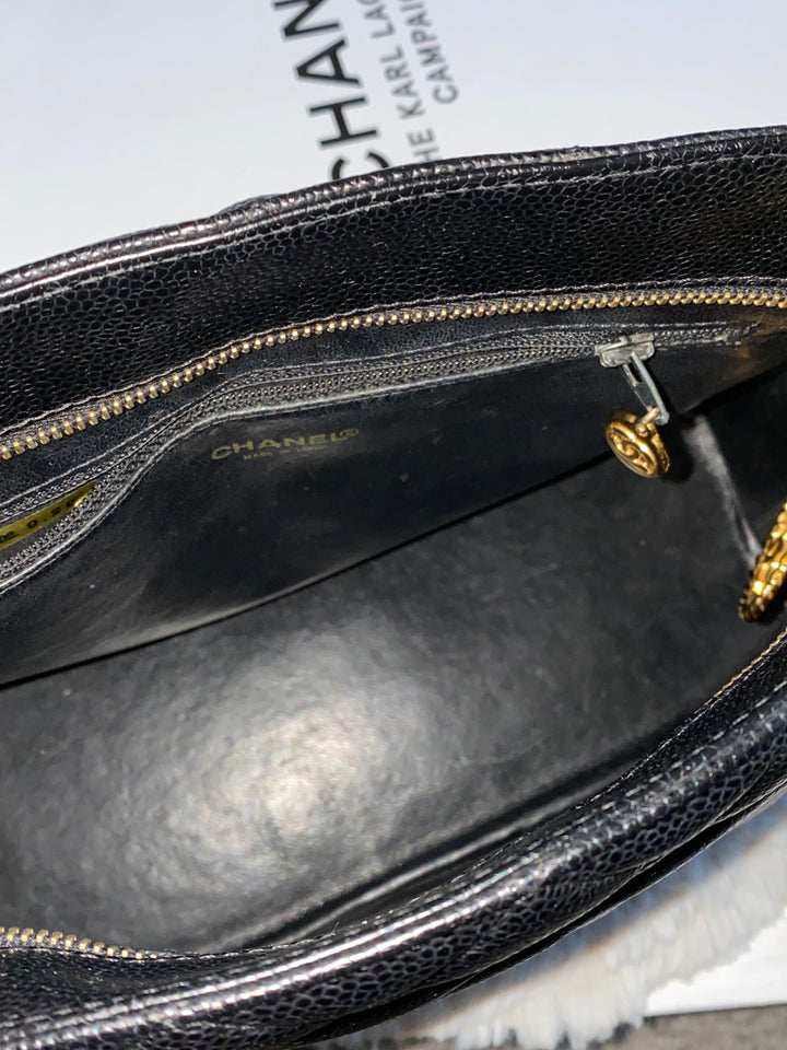 Chanel series 7 Vintage 2002-2003 Black Caviar GHW Medallion Tote Bag