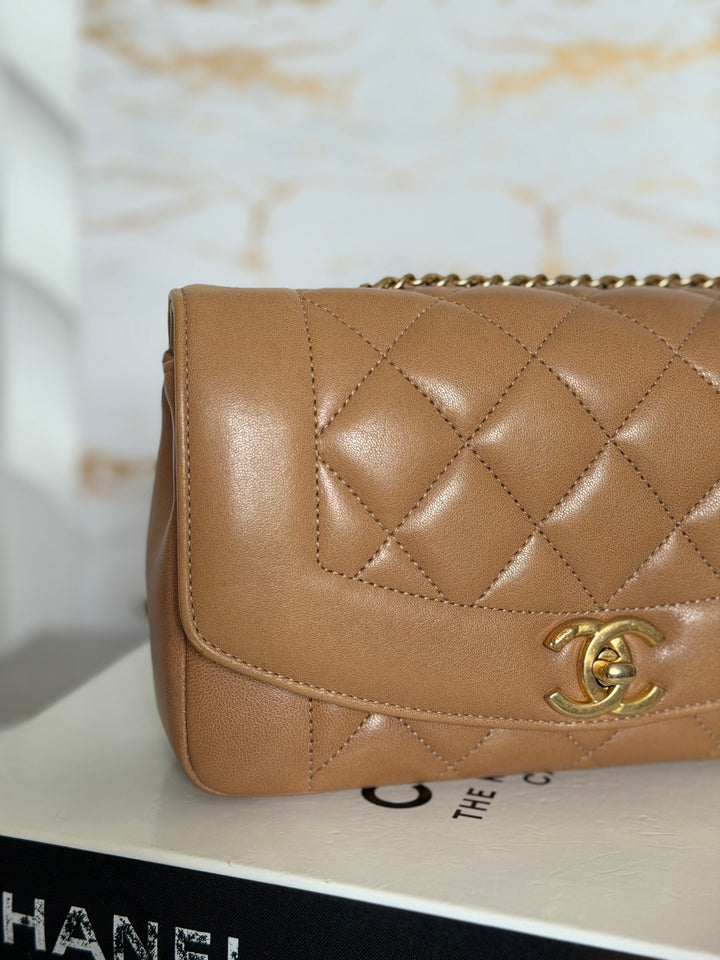 CHANEL series 21 Caramel Brown Lambskin aged GHW Diana Reissue Flap Bag size SMALL 2015