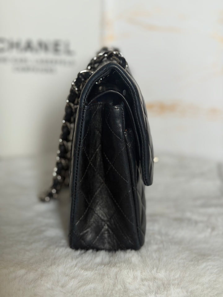 CHANEL series 12 Black Lambskin SHW Medium ML Timeless Classic Double Flap Bag 2011