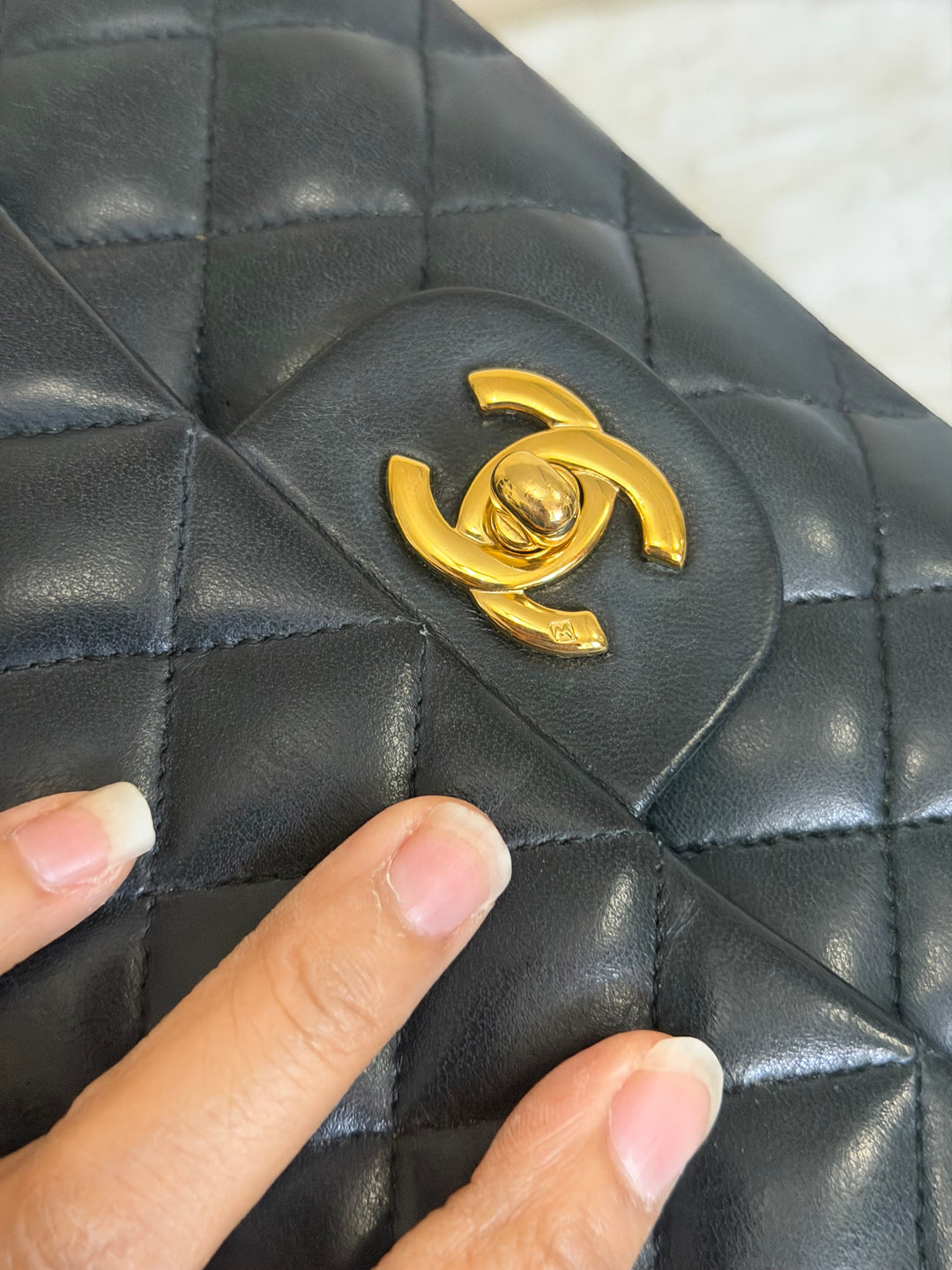 CHANEL Vintage series 11 Black Lambskin 24K GHW Small Timeless Classic Double Flap Bag