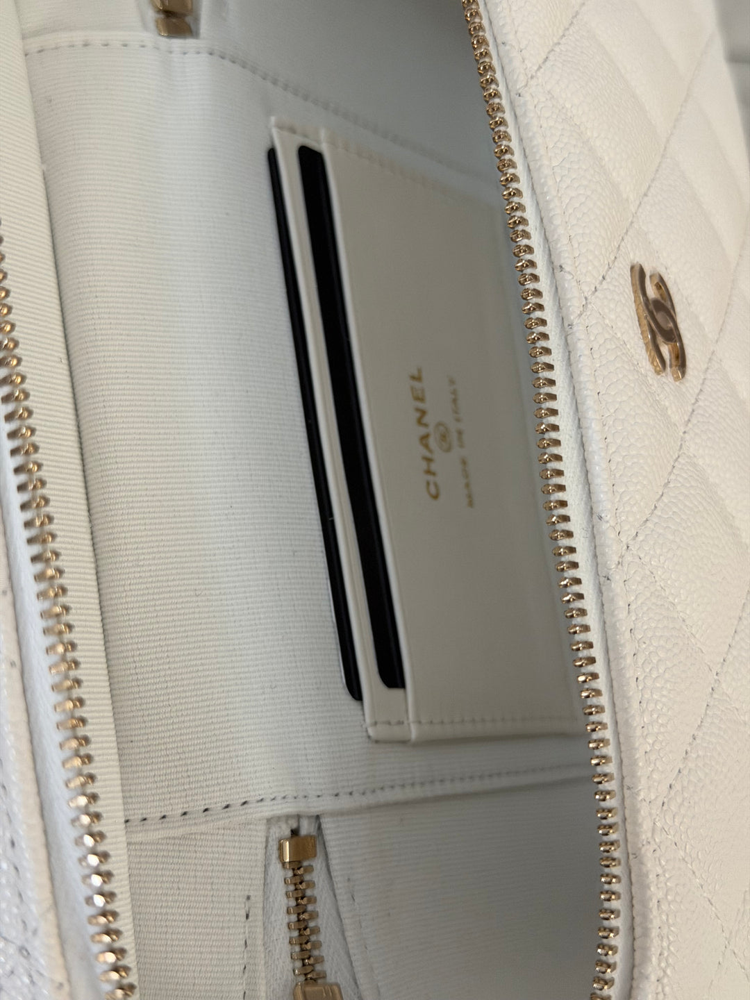 CHANEL 26C White Caviar LGHW Long Vanity with Detachable Chain