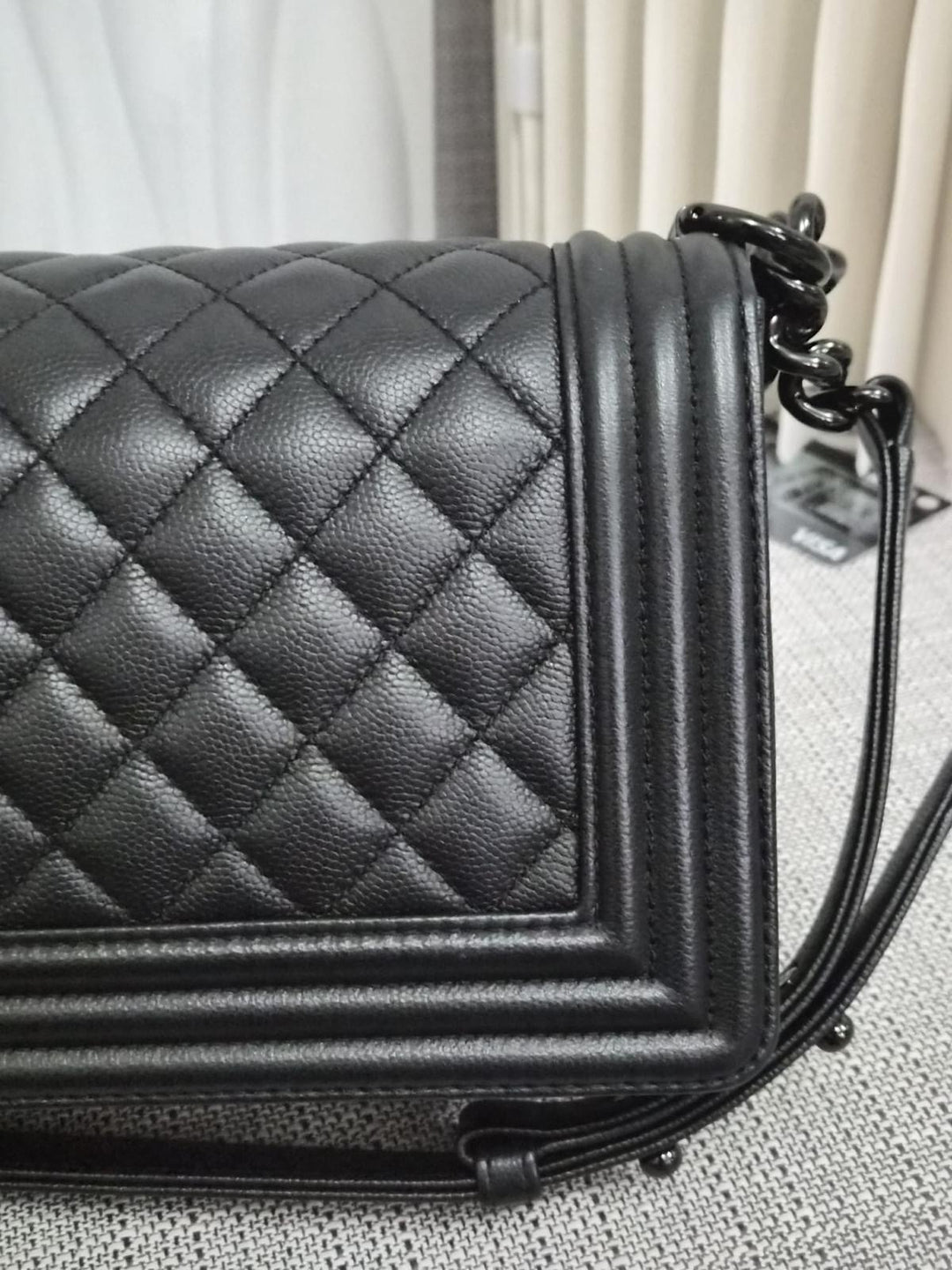 CHANEL Series 25 Black Caviar So Black Hardware Old Medium Le Boy Bag 2017/2018