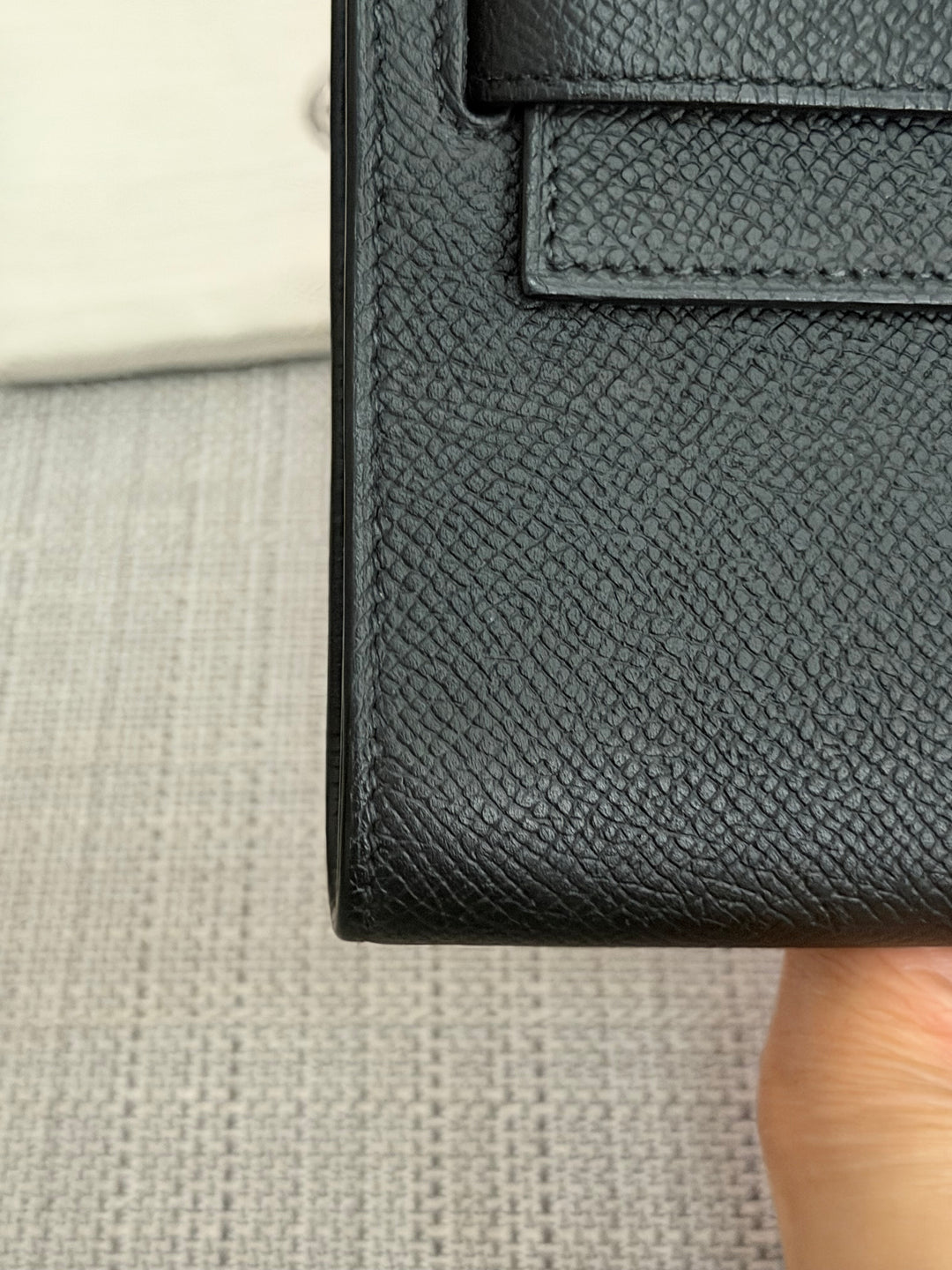 HERMES Noir Black Epsom Leather GHW Kelly To Go Stamp Z 2021